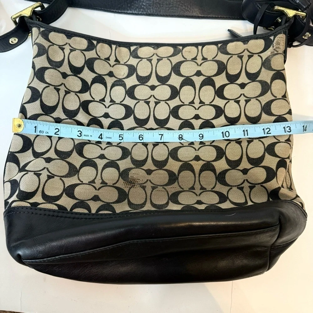 Coach Bleecker Black Legacy Duffle in Printed Signature C Logo Fabric Purse Bag - Picture 15 of 16